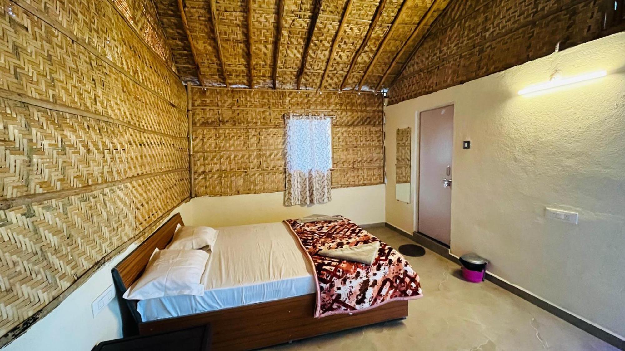 Greenstone Resort Hampi Exterior foto